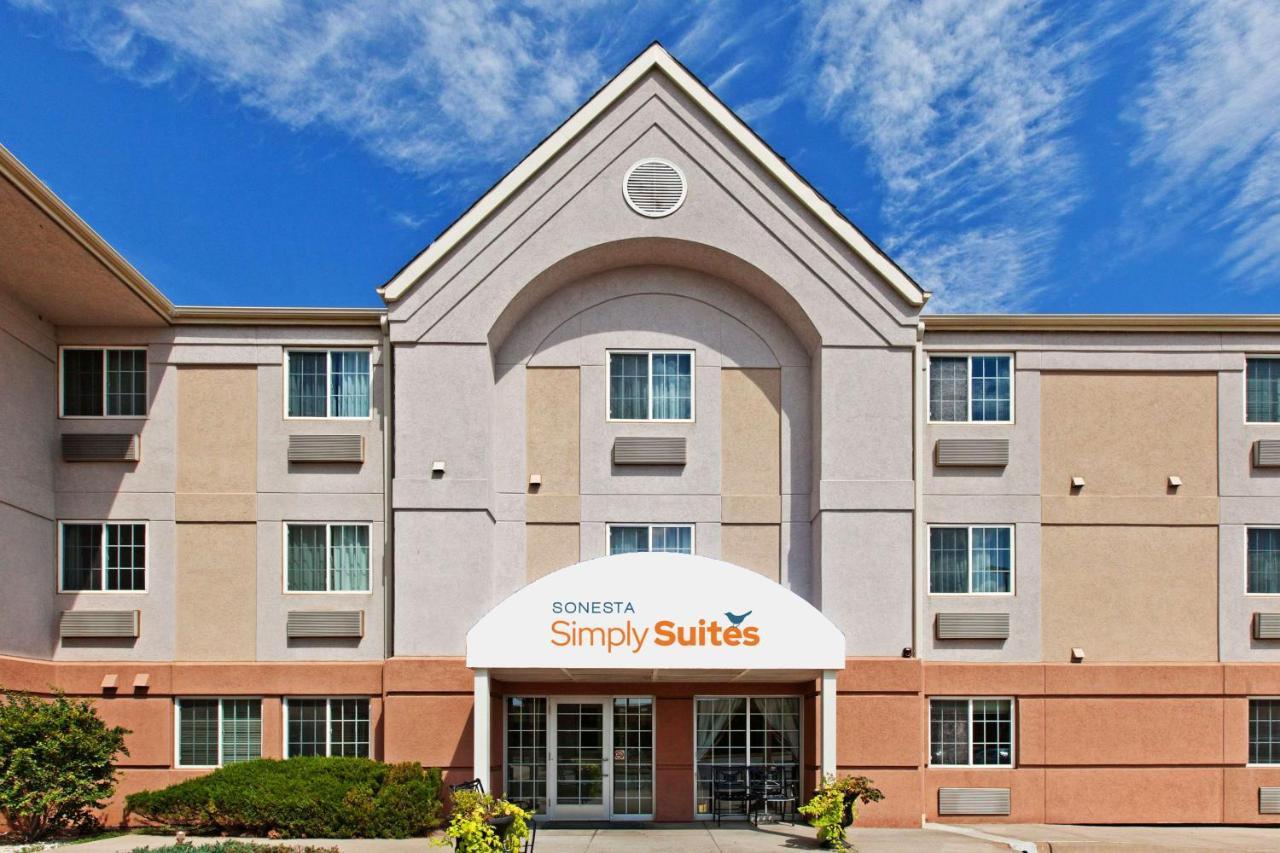 Sonesta Simply Suites Wichita Airport Exterior photo